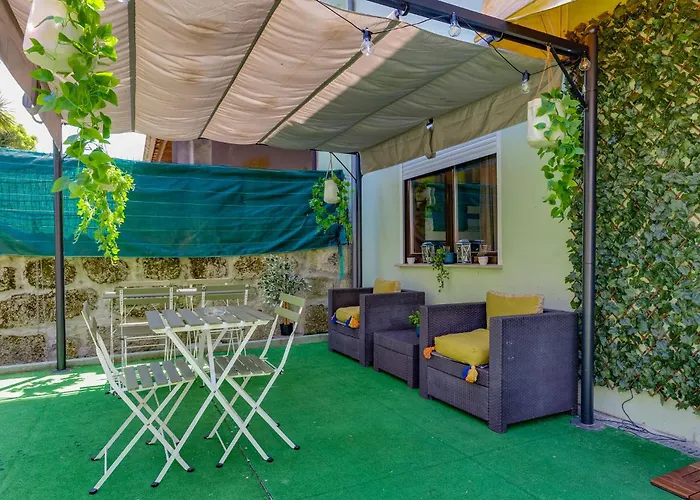 Casa Da Musica بيت شباب *